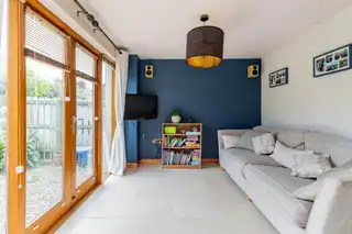 21 Cove AvenueImage 12
