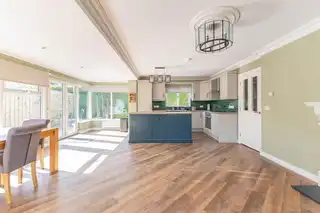 1B Sandhurst ParkImage 5