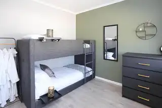 32B Quarter RoadImage 31