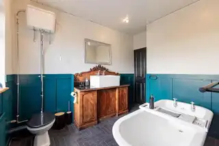 32B Quarter RoadImage 23