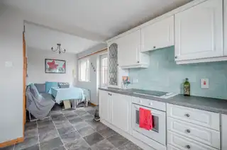 15 Morey HillsImage 6
