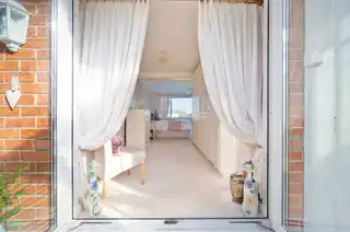 2 Leslie Hill CrescentImage 15