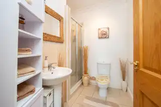 67A Warren RoadImage 10