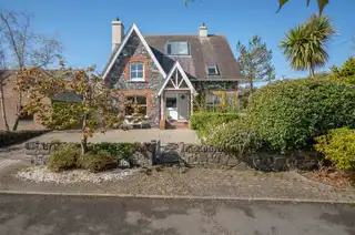 Image 1 for 10 Stockbridge Road