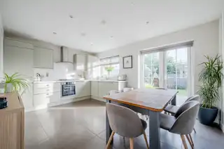 17 Rocklyn AvenueImage 6