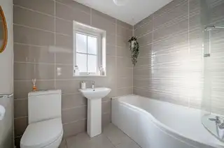 17 Rocklyn AvenueImage 15