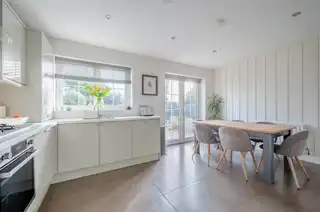 17 Rocklyn AvenueImage 7