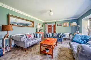 3 Regency ParkImage 5