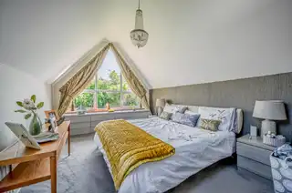 3 Regency ParkImage 15