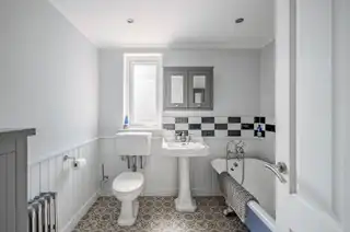 3 Regency ParkImage 23
