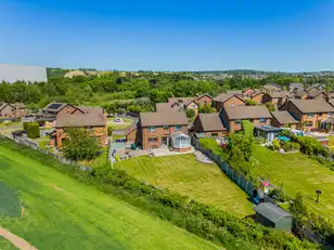 24 Aldergrange ParkImage 29