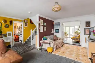 9 BroadwayImage 7