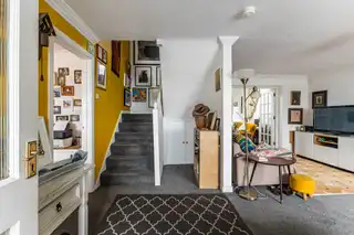 9 BroadwayImage 4