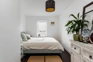 9 BroadwayImage 16
