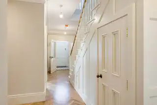 110 Shore RoadImage 19