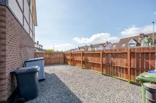 1 Woodford GrangeImage 20