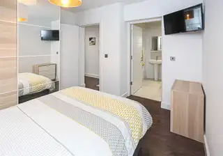 Apt 14 124 High StreetImage 12