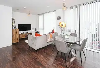 Apt 14 124 High StreetImage 6