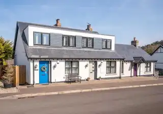 Image 1 for 5 Village Brow