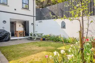 5 Village BrowImage 28