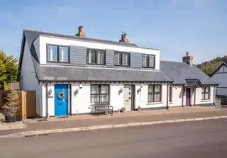 Image 1 for 5 Village Brow