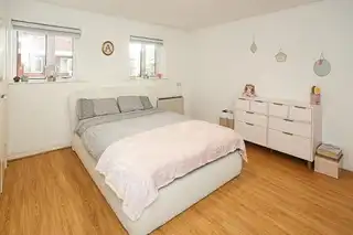 3 O'neills PlaceImage 11