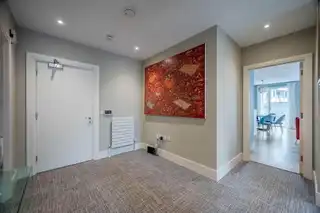 Apt 2.5 36 Shore RoadImage 4