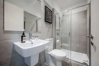 Apt 2.5 36 Shore RoadImage 17