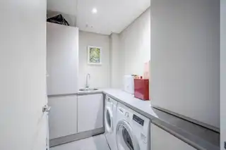 Apt 2.5 36 Shore RoadImage 13