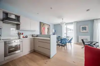 Apt 2.5 36 Shore RoadImage 8