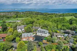 Image 1 for 7 Ballymullan Manor