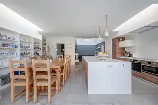 8 Croft RoadImage 12