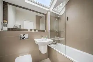 11 Cultra Station RoadImage 21