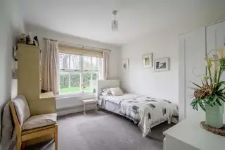 Apt 4 Wood LodgeImage 16