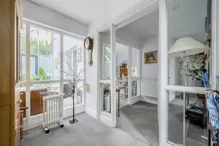 Apt 4 Wood LodgeImage 3