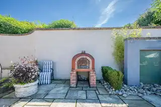 98 Station RoadImage 44
