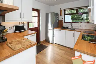 10 Wood EndImage 11