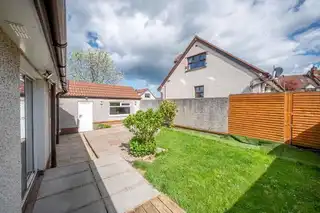28 Irvine ParkImage 19