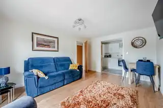 Flat 2 244 Clandeboye RoadImage 8