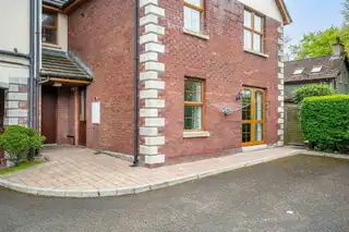 Flat 2 244 Clandeboye RoadImage 2
