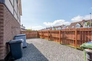1 Woodford GrangeImage 20
