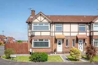1 Woodford GrangeImage 1