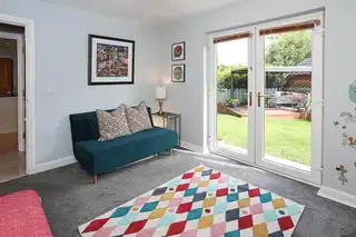 24 Walmer GroveImage 8