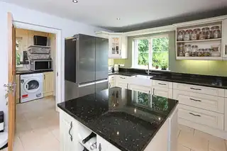 24 Walmer GroveImage 12
