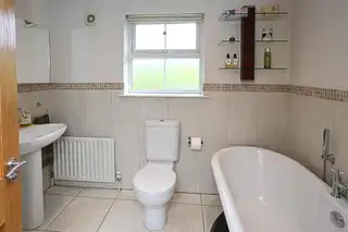 24 Walmer GroveImage 33