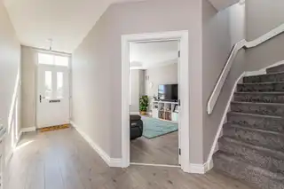 14 Rowanvale CrescentImage 3