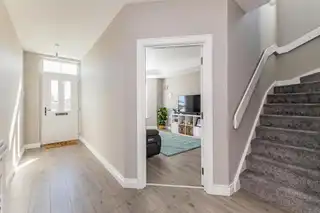 14 Rowanvale CrescentImage 3