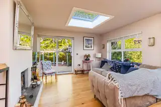 78 Ashley DriveImage 4