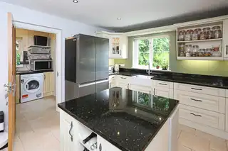 24 Walmer GroveImage 12