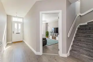 14 Rowanvale CrescentImage 3
